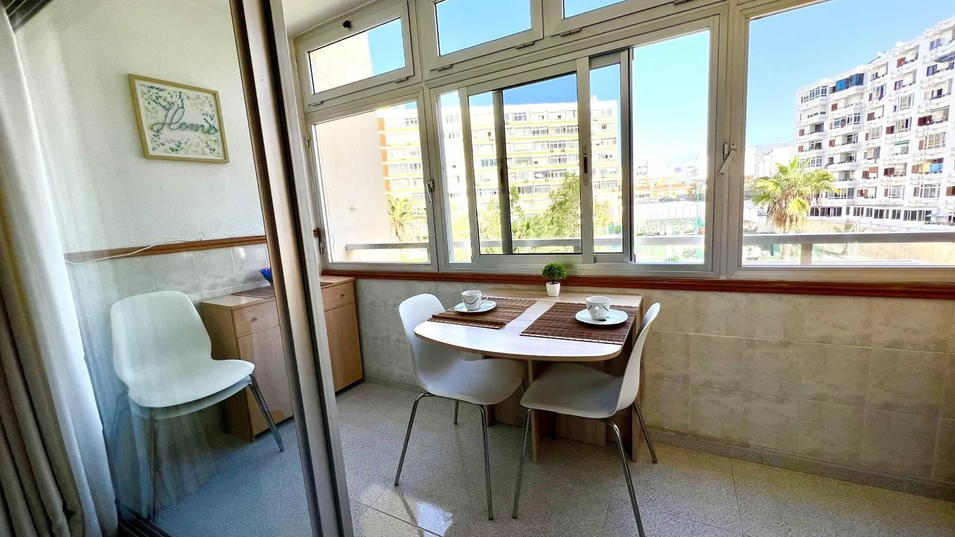 Beautiful 2-Bed Apartment In Maspalomas Near Yumbo