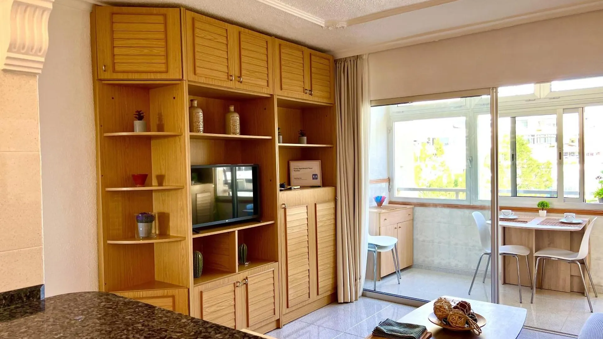 Beautiful 2-Bed Apartment In Maspalomas Near Yumbo  Maspalomas (Gran Canaria)