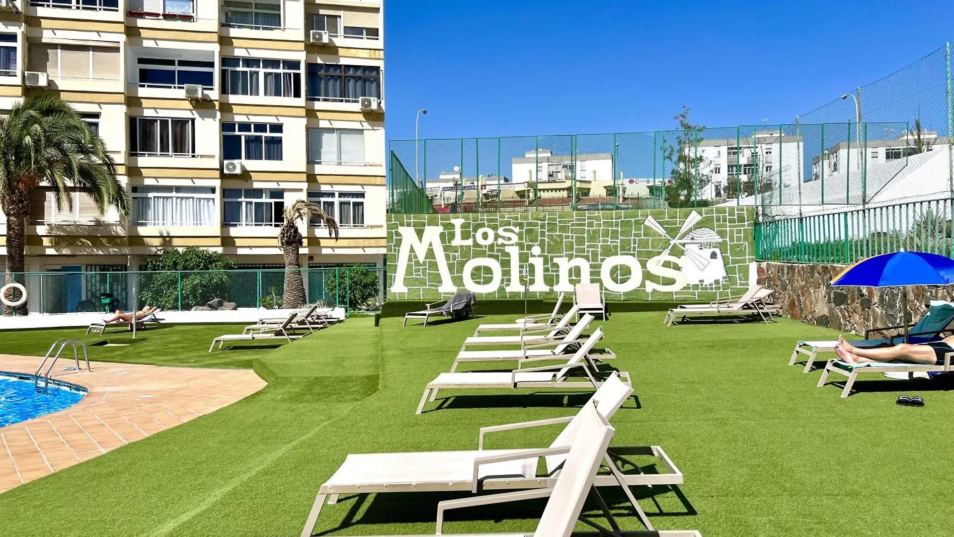 Beautiful 2-Bed Apartment In Maspalomas Near Yumbo Spain
