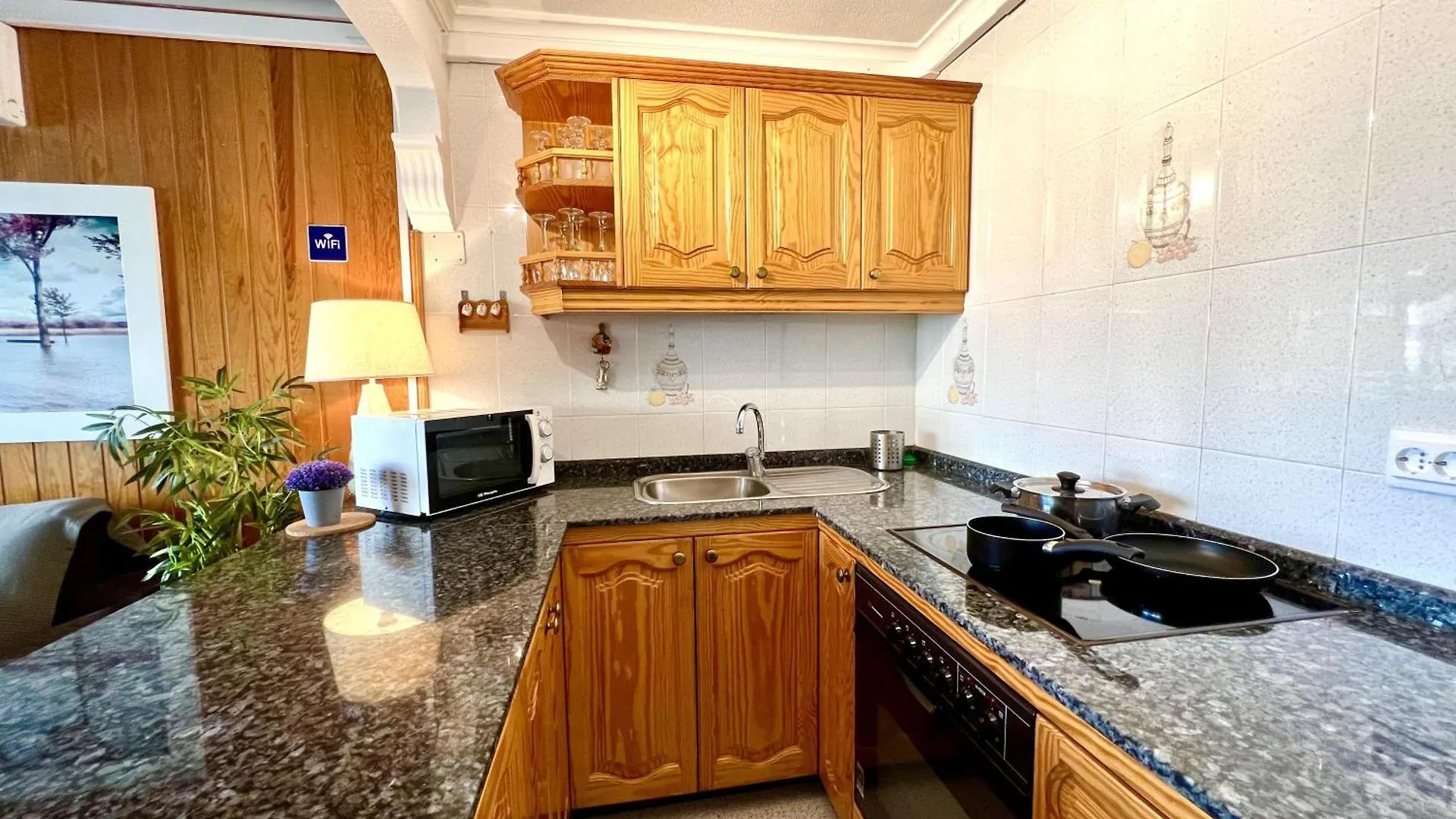 Beautiful 2-Bed Apartment In Maspalomas Near Yumbo