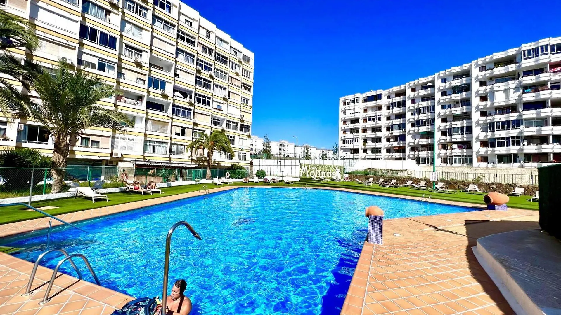 Beautiful 2-Bed Apartment In Maspalomas Near Yumbo