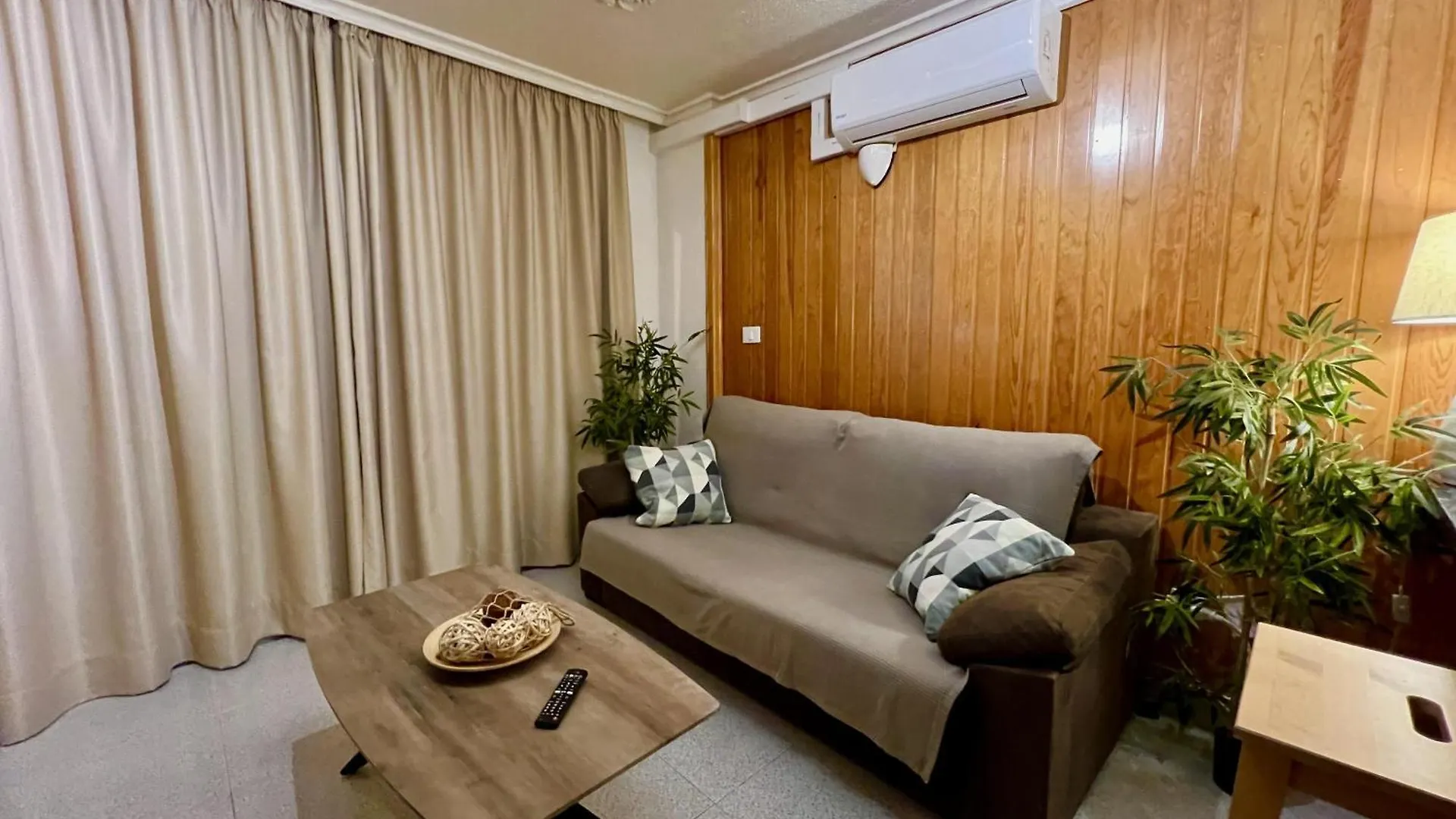 Beautiful 2-Bed Apartment In Maspalomas Near Yumbo